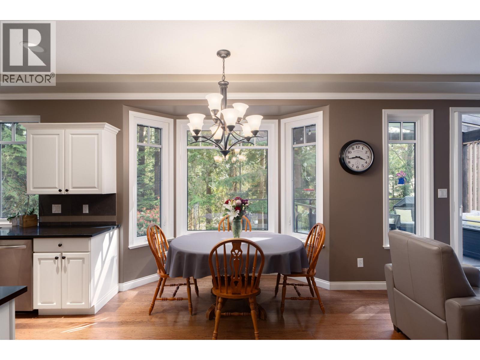 801 Regal Crescent, North Vancouver, British Columbia  V7K 2X9 - Photo 12 - R3114014