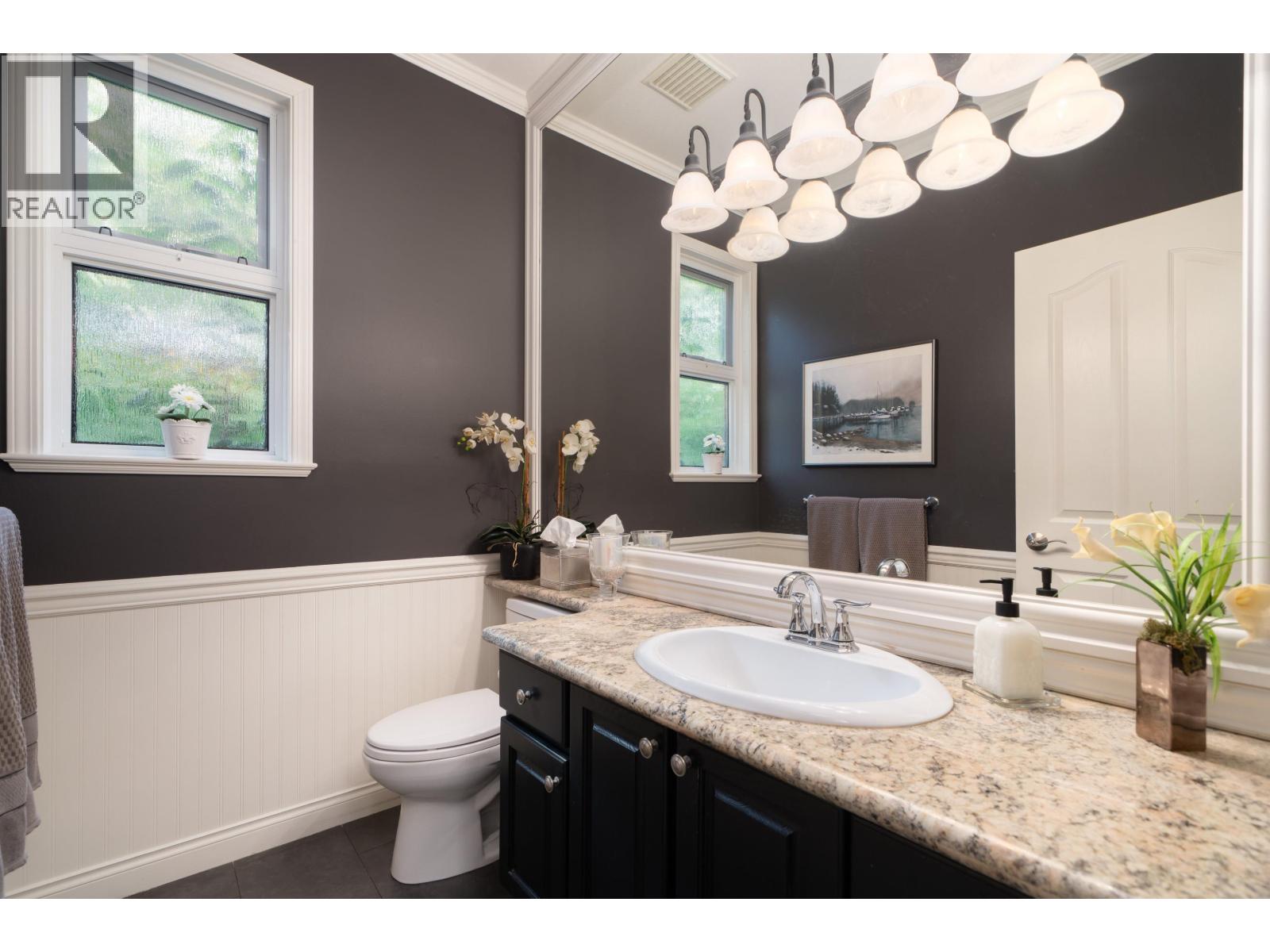 801 Regal Crescent, North Vancouver, British Columbia  V7K 2X9 - Photo 17 - R3114014