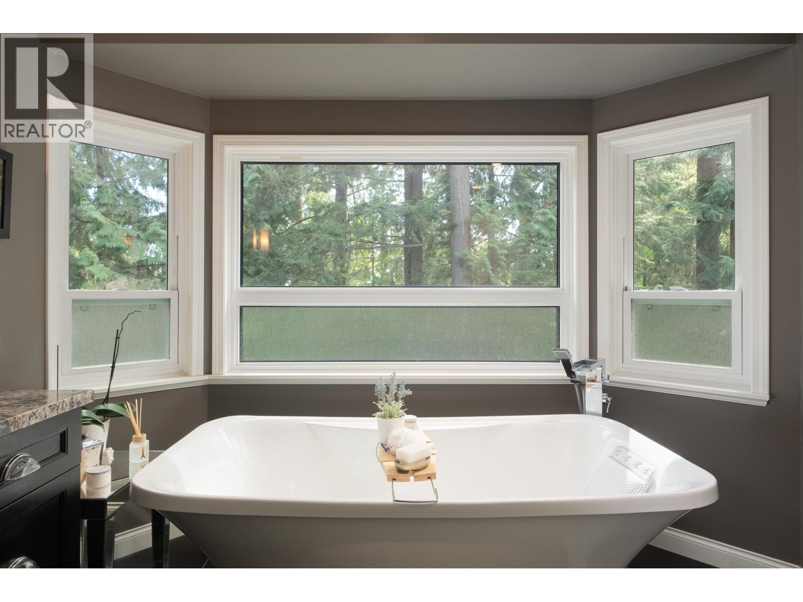 801 Regal Crescent, North Vancouver, British Columbia  V7K 2X9 - Photo 19 - R3114014