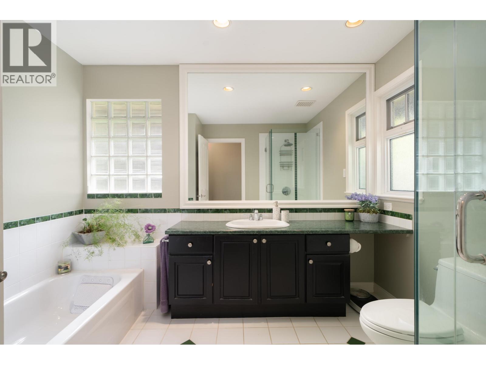 801 Regal Crescent, North Vancouver, British Columbia  V7K 2X9 - Photo 24 - R3114014