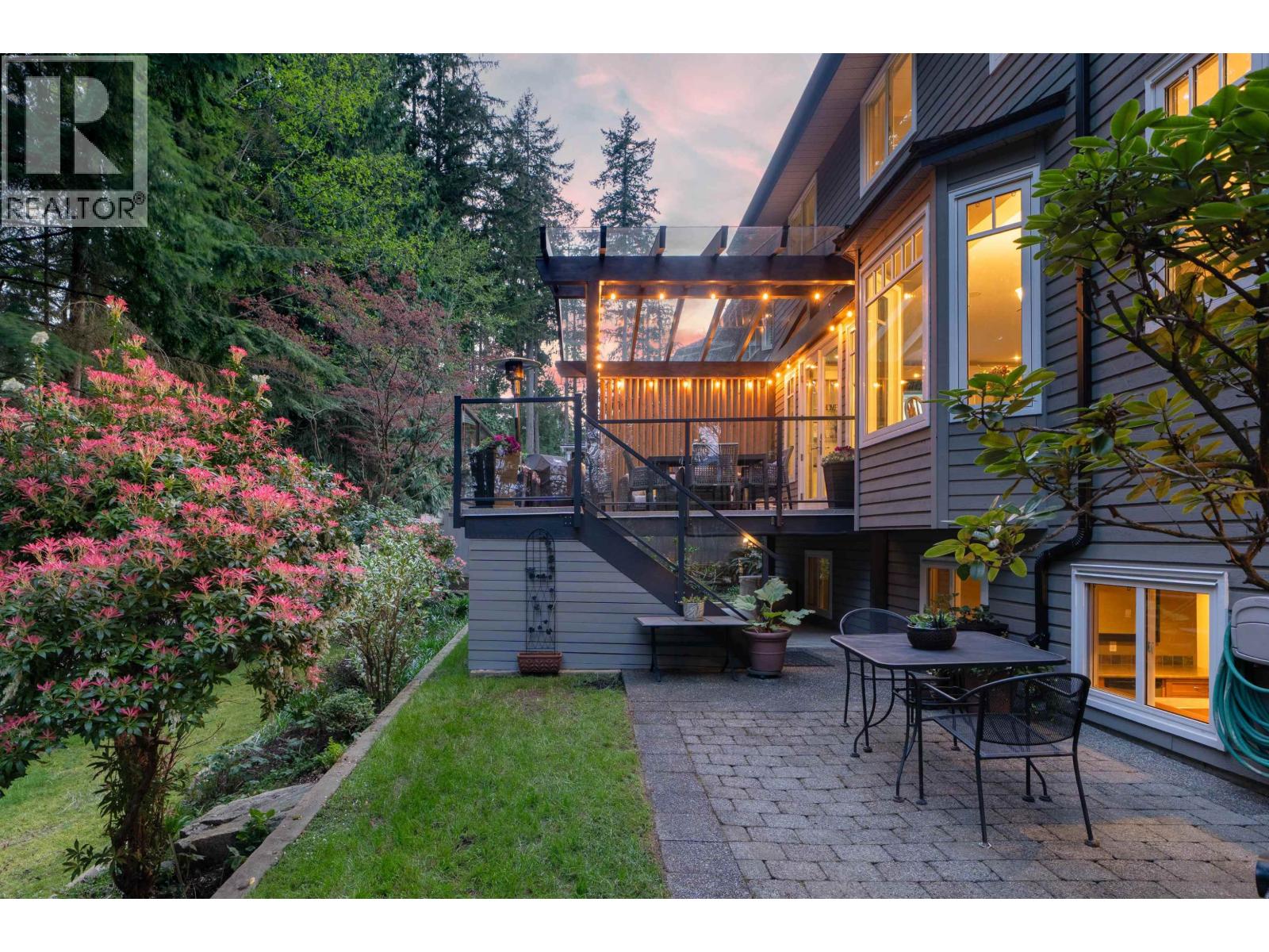 801 Regal Crescent, North Vancouver, British Columbia  V7K 2X9 - Photo 37 - R3114014