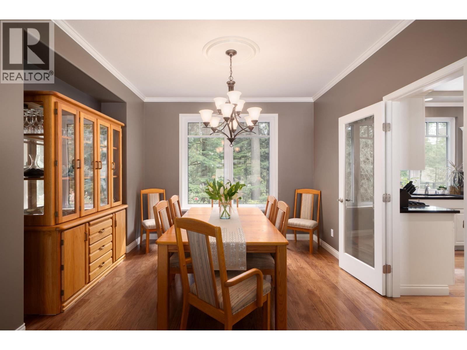 801 Regal Crescent, North Vancouver, British Columbia  V7K 2X9 - Photo 8 - R3114014