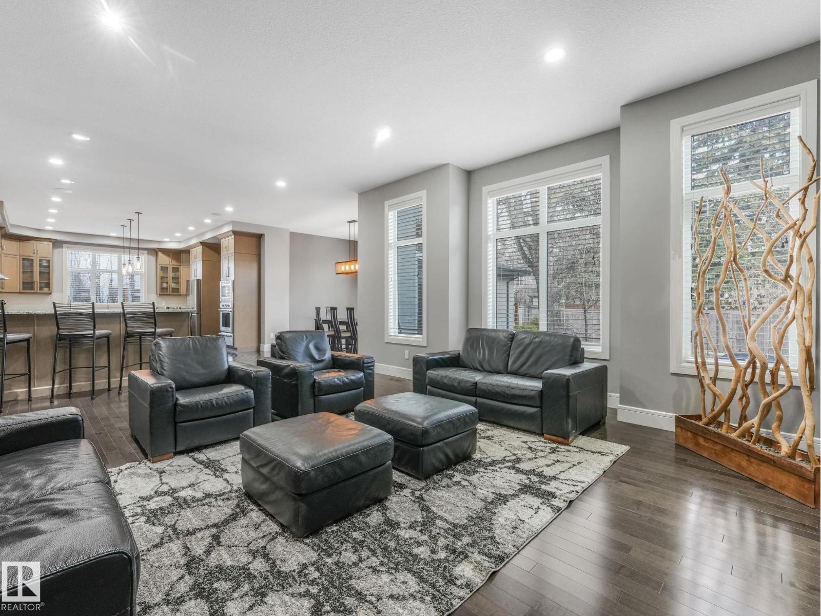 8927 120 St Nw, Edmonton, Alberta  T6J 1X6 - Photo 7 - E4483358