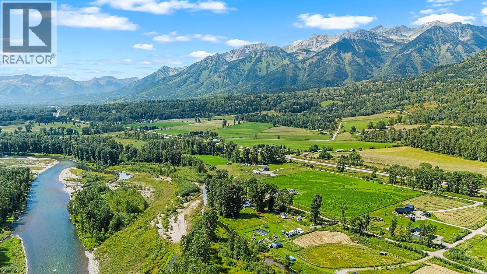 7015 Stubbs Road, Hosmer, British Columbia  V0B 1M5 - Photo 14 - 10384132