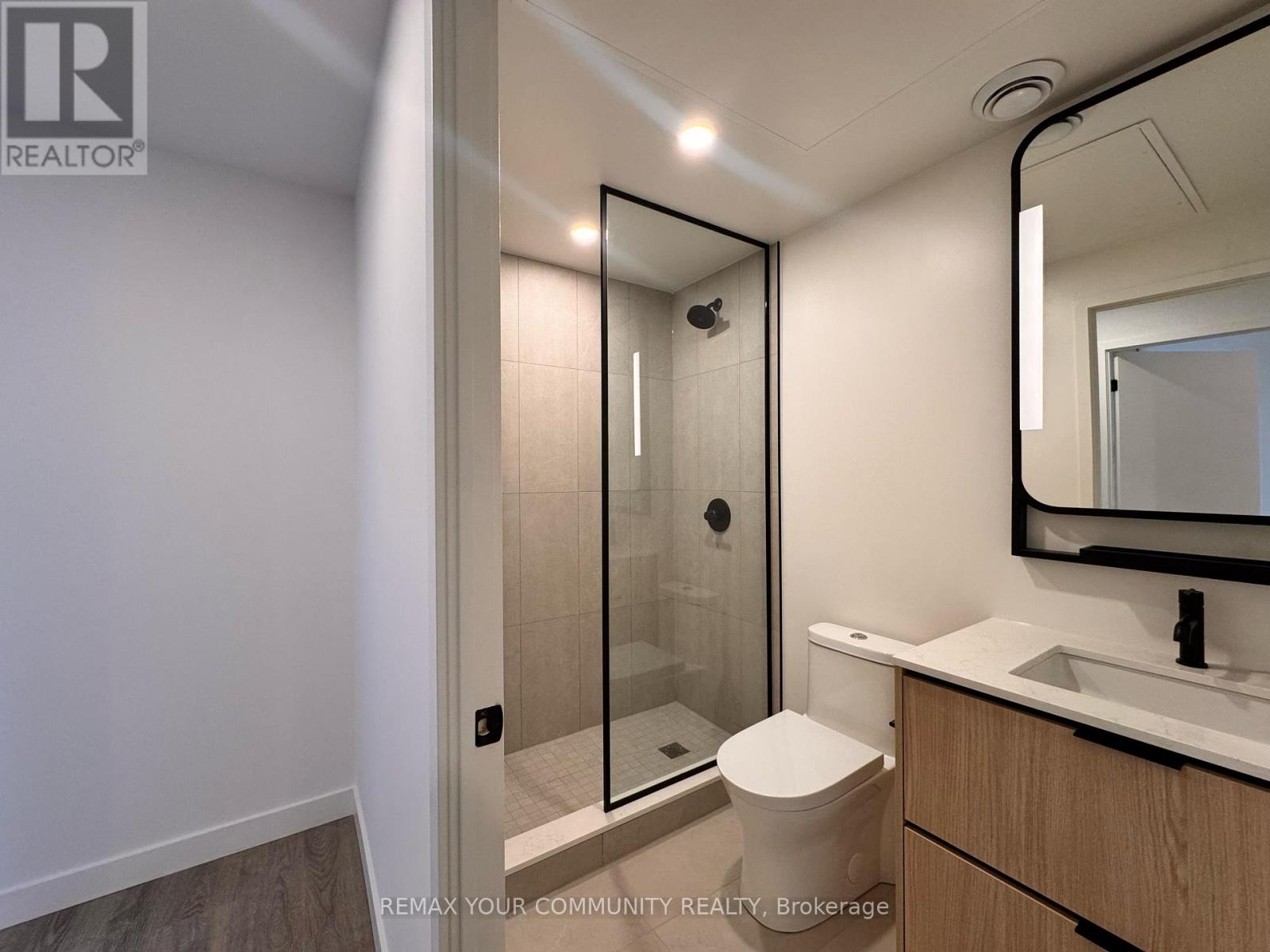 323 - 1050 Eastern Avenue, Toronto, Ontario  M4L 0B7 - Photo 4 - E13025854