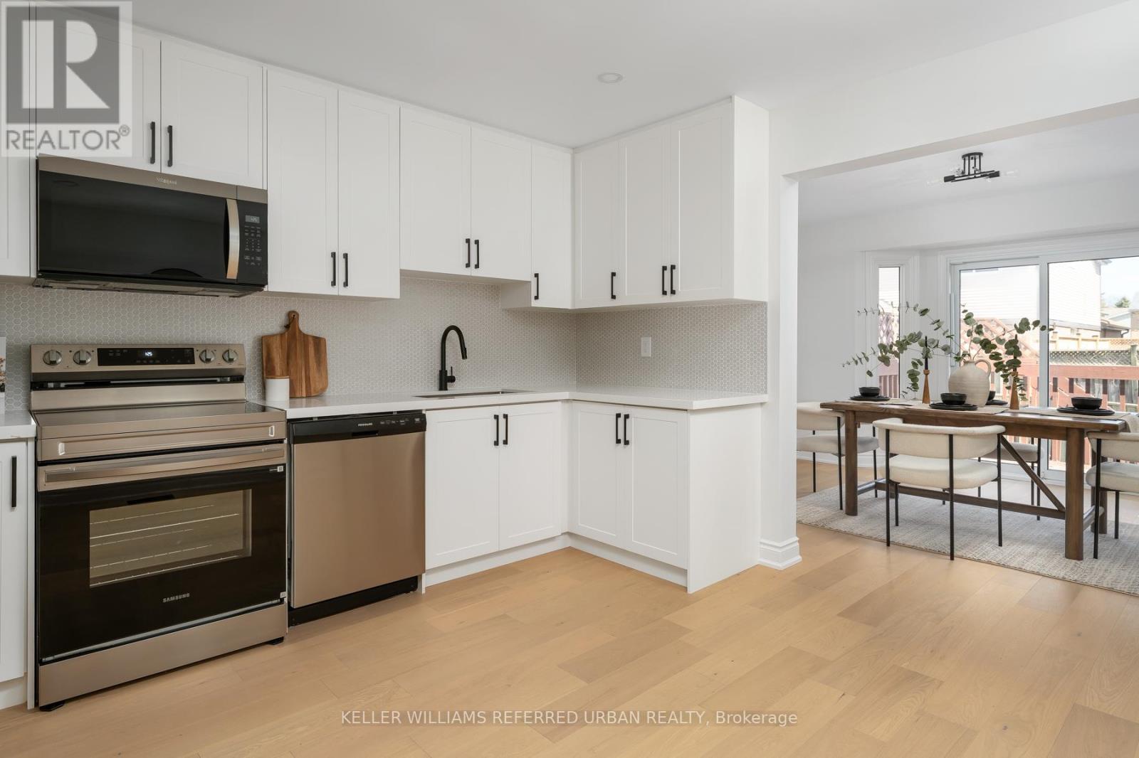 1064 Moorelands Crescent, Pickering, Ontario  L1W 3K4 - Photo 14 - E13026004