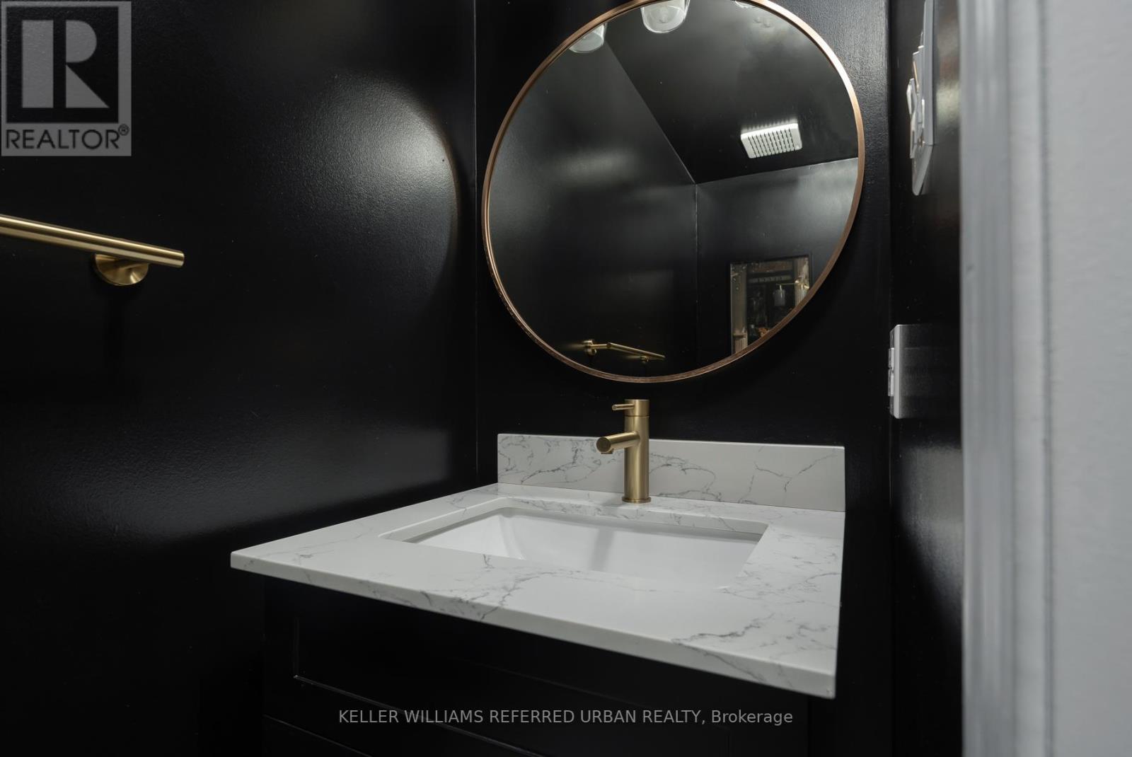 1064 Moorelands Crescent, Pickering, Ontario  L1W 3K4 - Photo 6 - E13026004