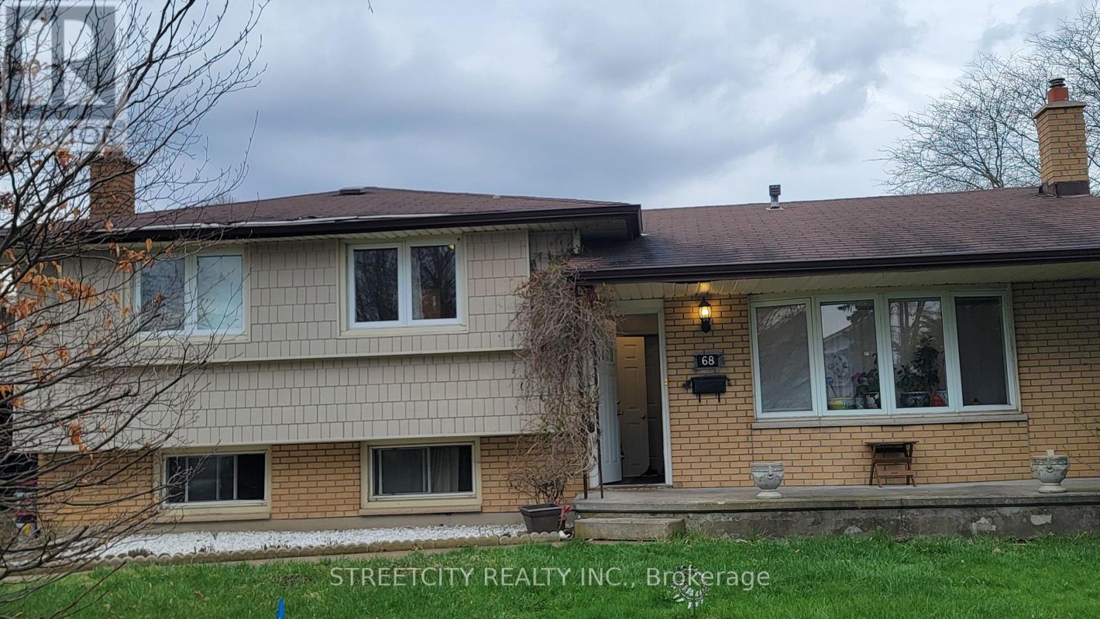 68 DOWNING CRESCENT, London South, Ontario