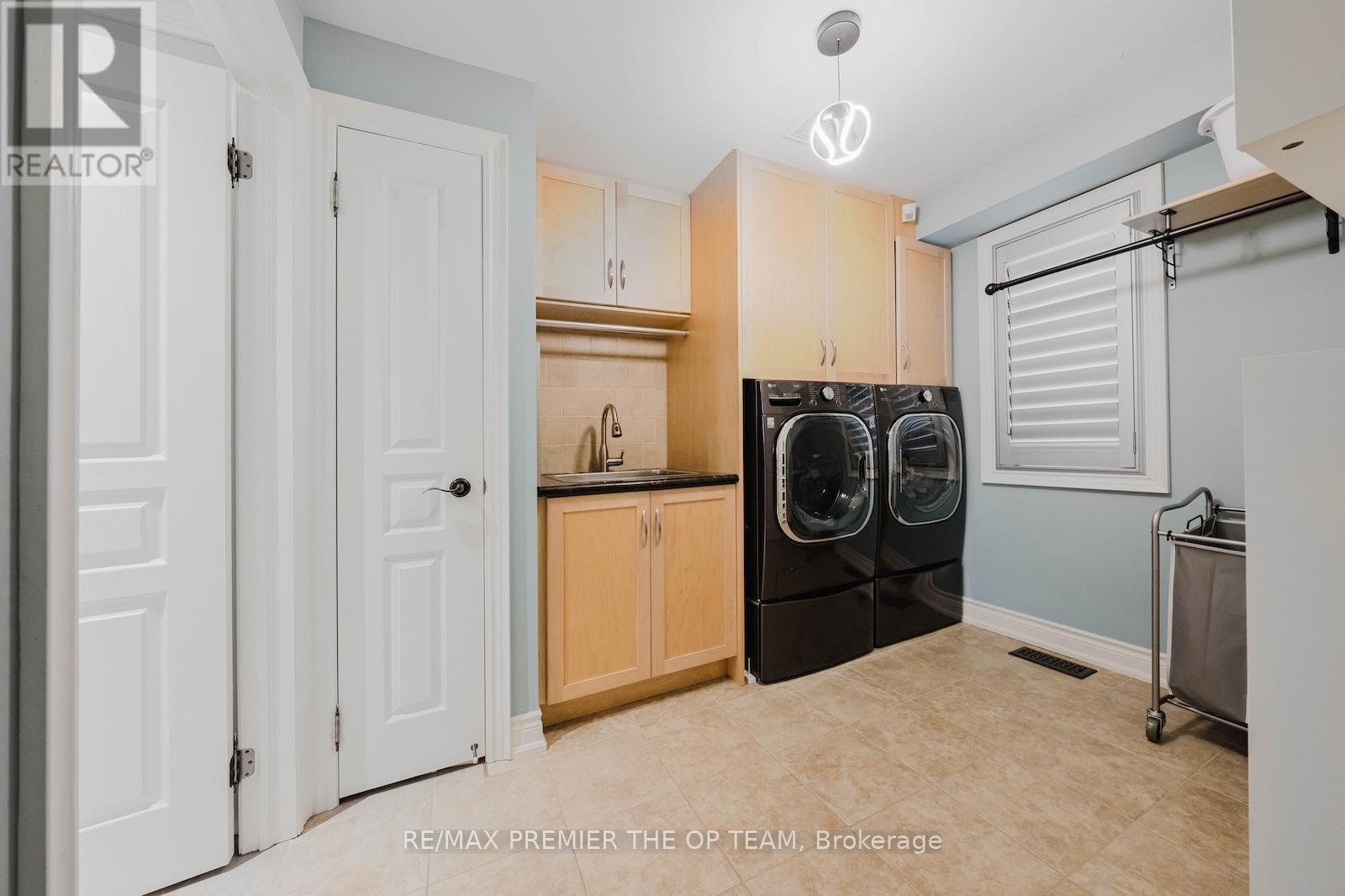 226 Via Borghese Street, Vaughan, Ontario  L4H 0Y6 - Photo 9 - N13025884