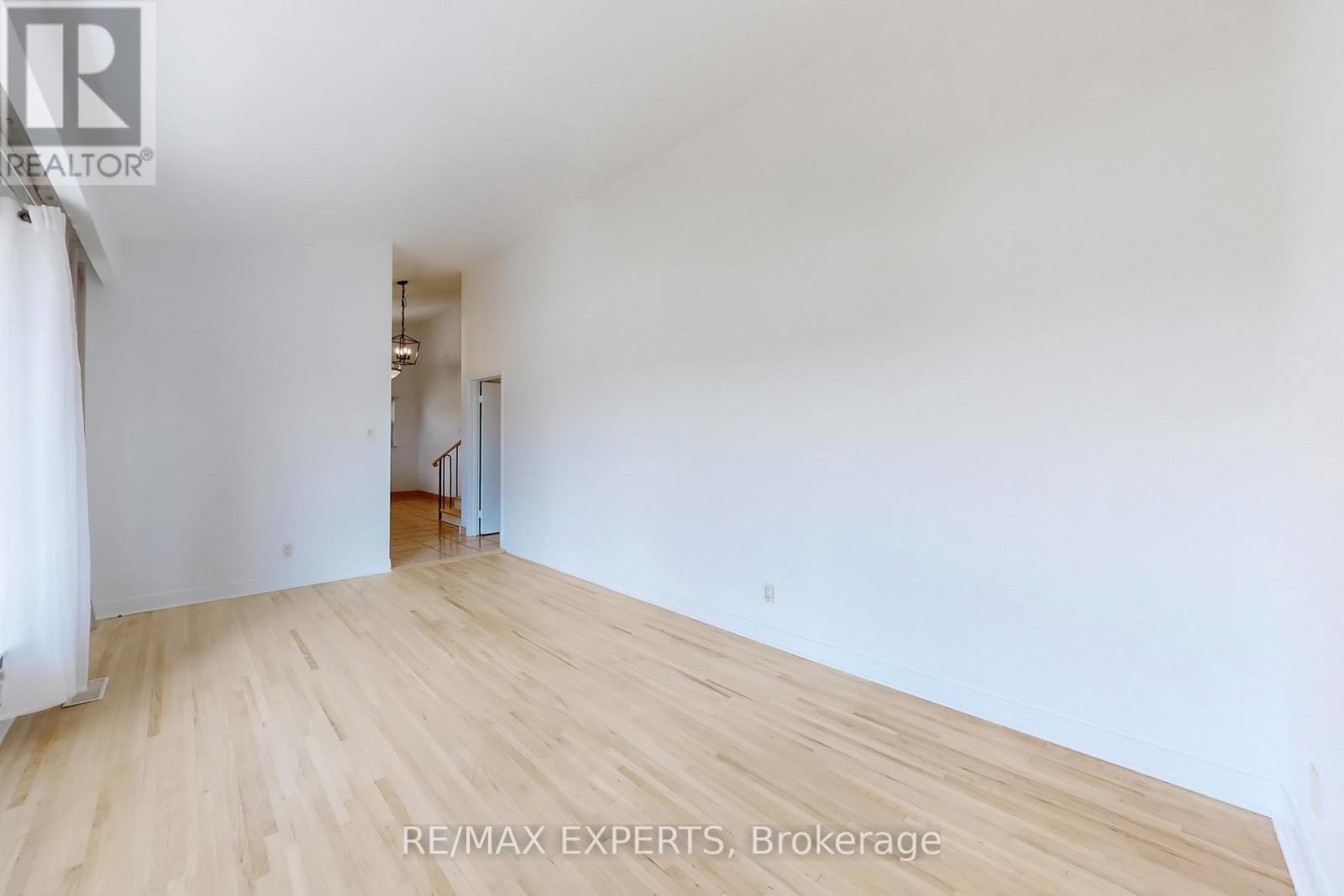 50 Goodman Crescent, Vaughan, Ontario  L6A 1E2 - Photo 9 - N13025886