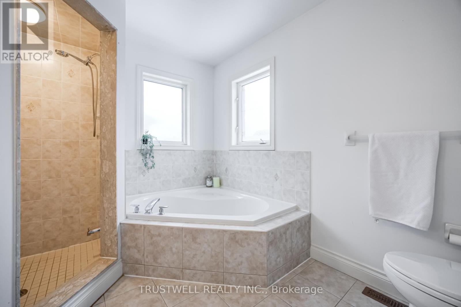 467 Pleasant Ridge Avenue, Vaughan, Ontario  L4J 8X2 - Photo 21 - N13025982