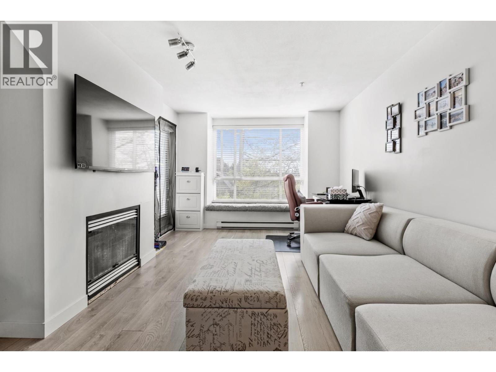 322 6833 Village Grn, Burnaby, British Columbia  V5E 4M1 - Photo 5 - R3113787