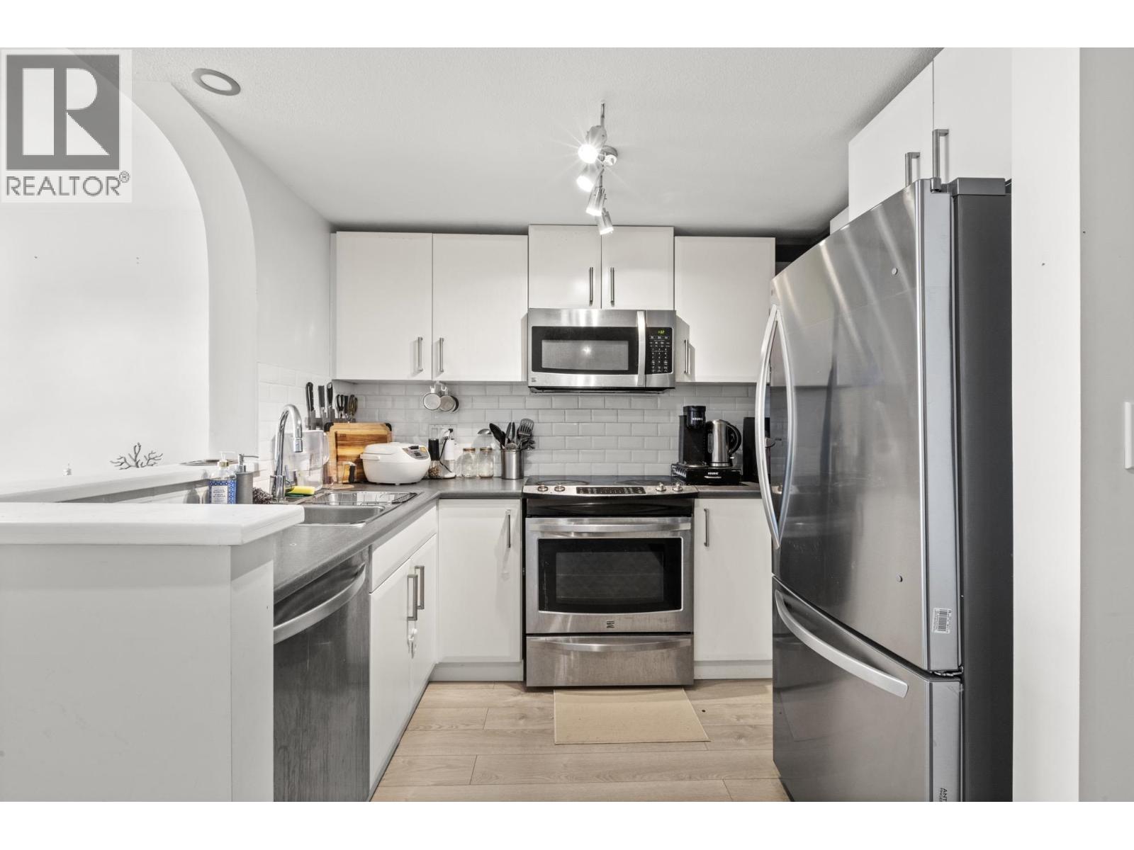 322 6833 Village Grn, Burnaby, British Columbia  V5E 4M1 - Photo 10 - R3113787