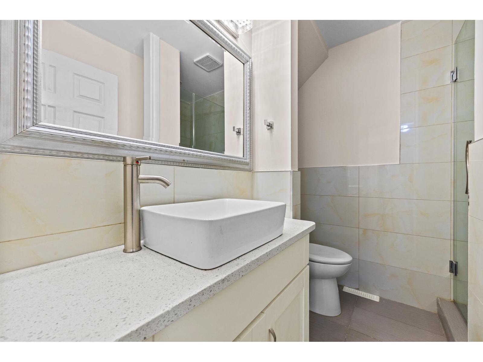 15488 108a Avenue, Surrey, British Columbia  V3R 6J1 - Photo 27 - R3113355