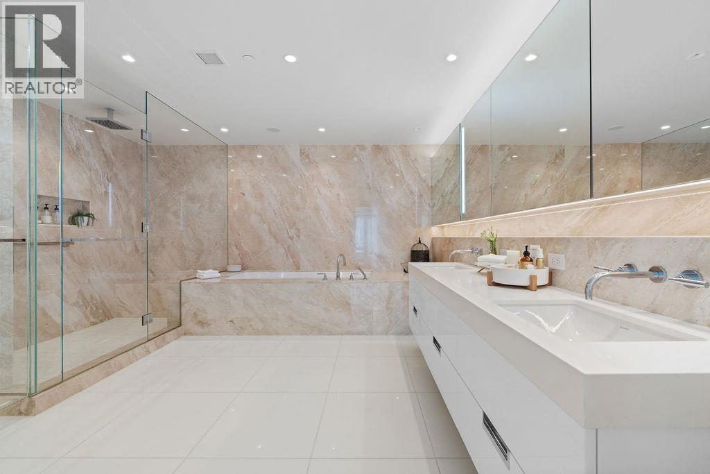 304 1355 Bellevue Avenue, West Vancouver, British Columbia  V7T 0B4 - Photo 23 - R3113927