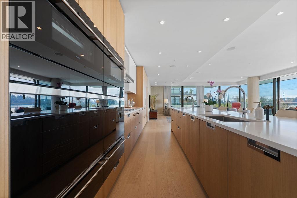 304 1355 Bellevue Avenue, West Vancouver, British Columbia  V7T 0B4 - Photo 12 - R3113927