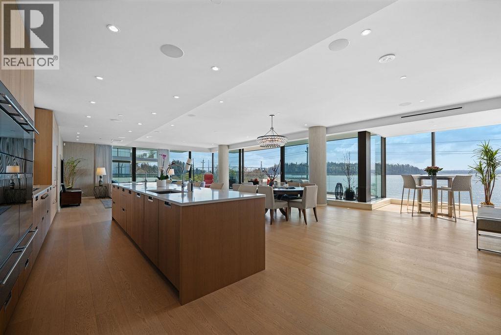 304 1355 Bellevue Avenue, West Vancouver, British Columbia  V7T 0B4 - Photo 3 - R3113927