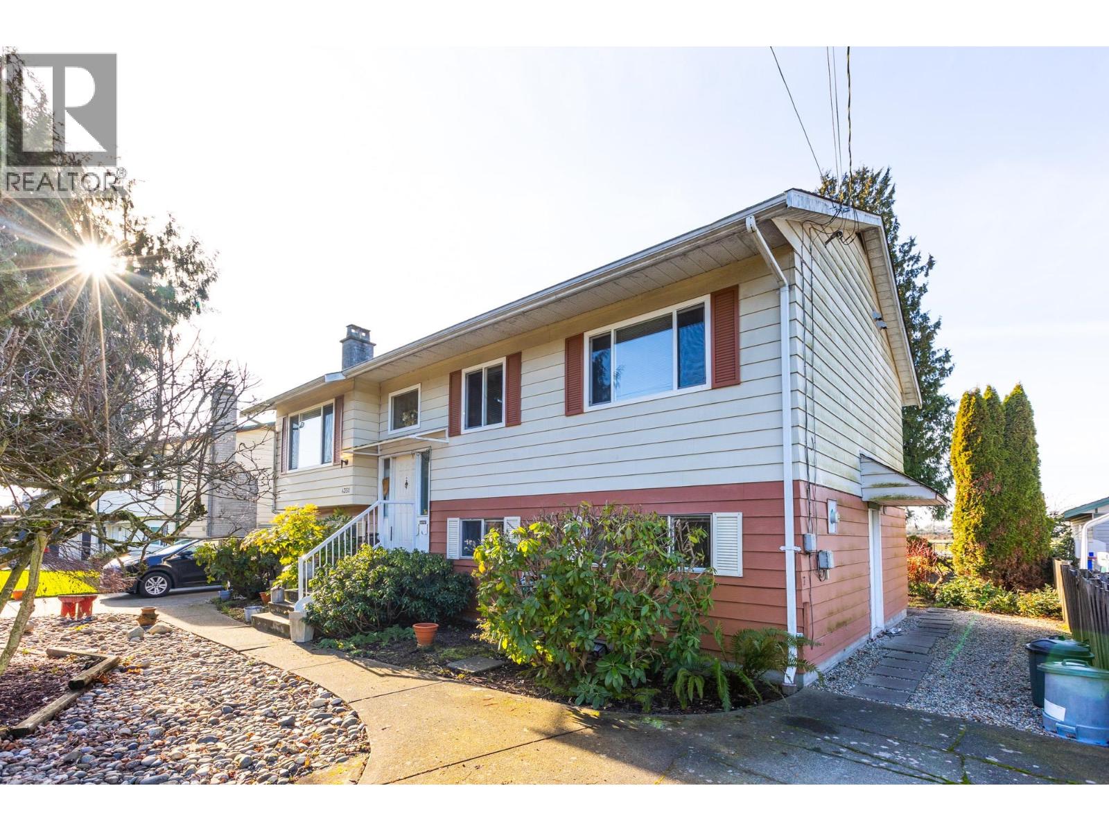 4351 48a Street, Delta, British Columbia  V4K 2P8 - Photo 5 - R3112826