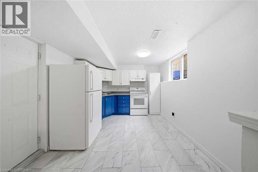 70 Avenue Road, Cambridge, Ontario  N1R 1B9 - Photo 20 - 40822777