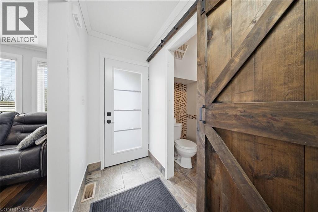 70 Avenue Road, Cambridge, Ontario  N1R 1B9 - Photo 4 - 40822777