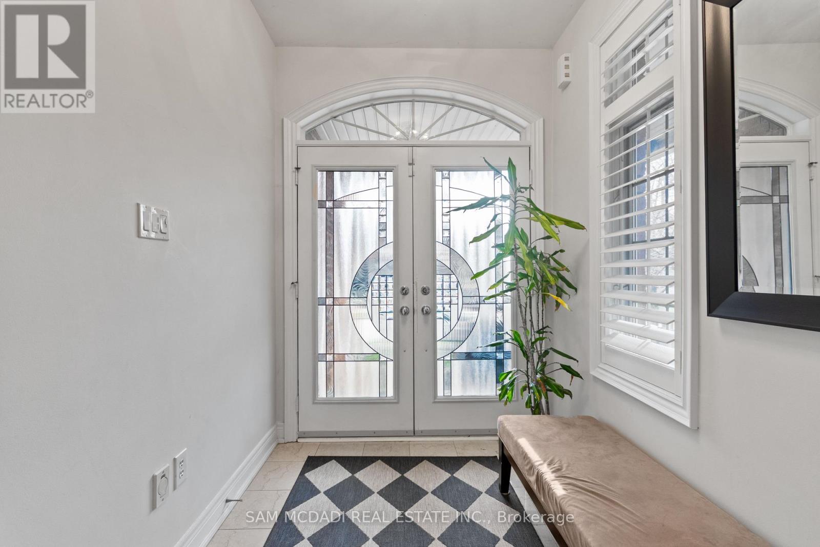 5142 Ancient Stone Avenue, Mississauga, Ontario  L5M 8A9 - Photo 3 - W13025850