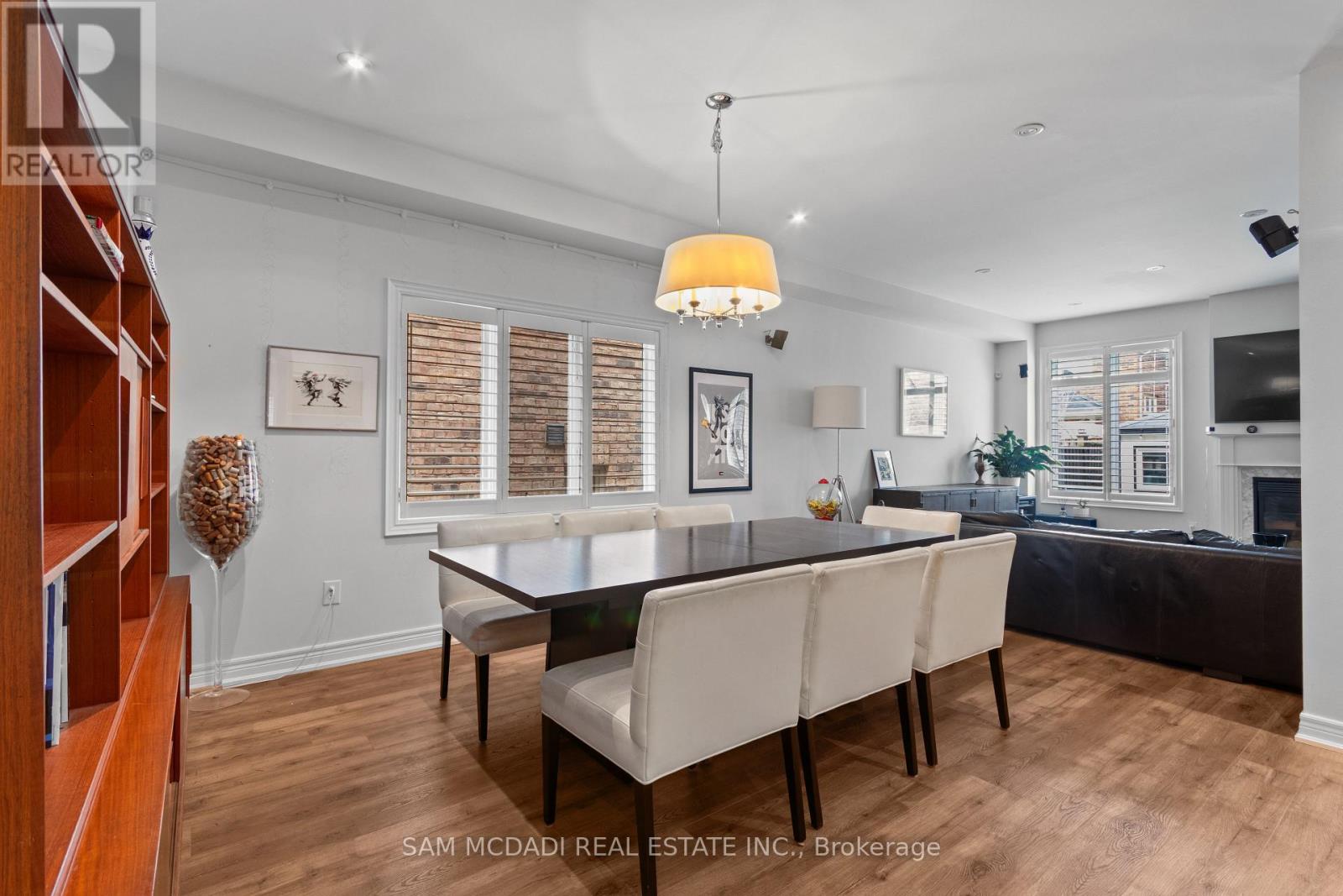 5142 Ancient Stone Avenue, Mississauga, Ontario  L5M 8A9 - Photo 4 - W13025850