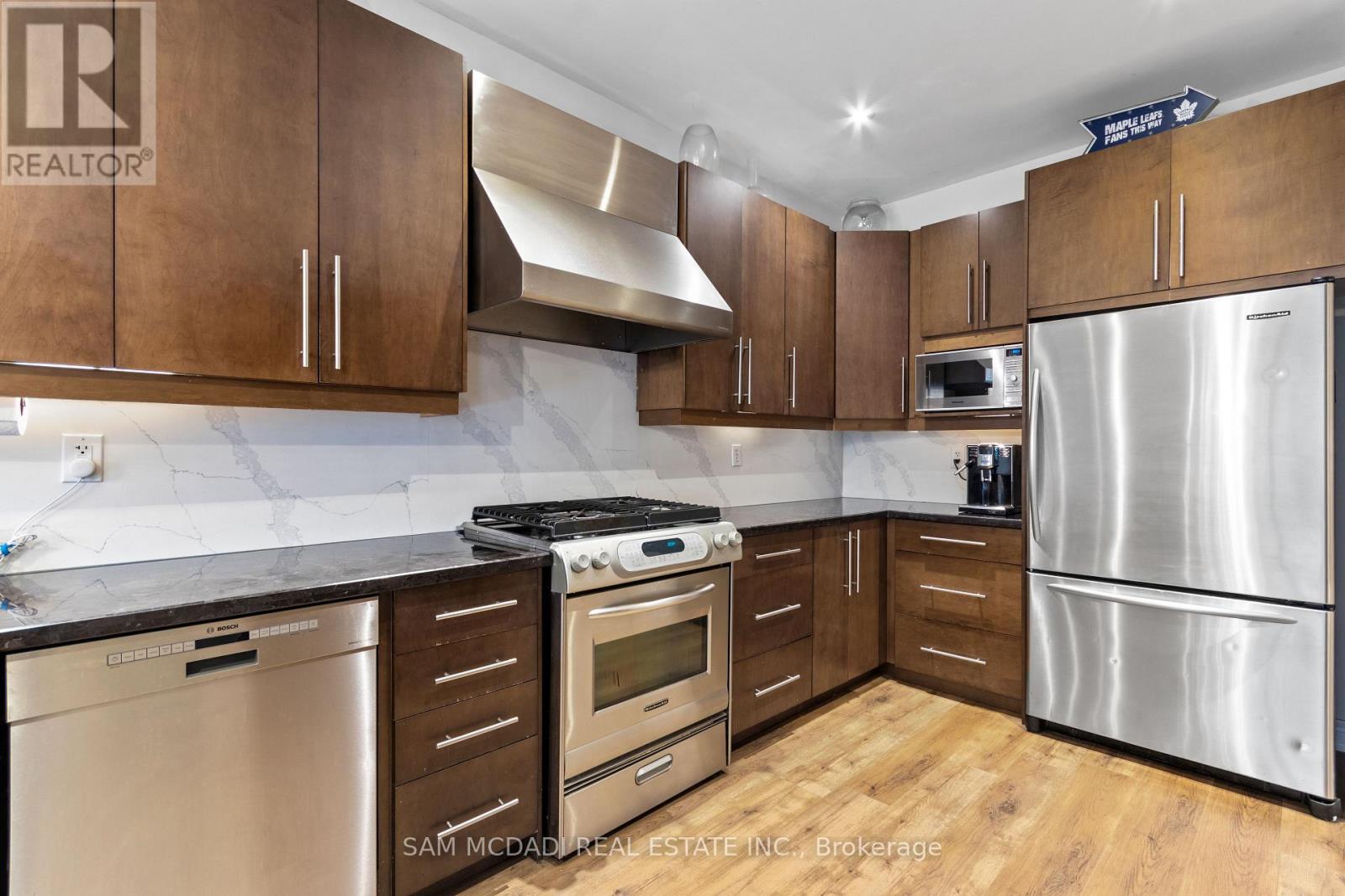 5142 Ancient Stone Avenue, Mississauga, Ontario  L5M 8A9 - Photo 7 - W13025850