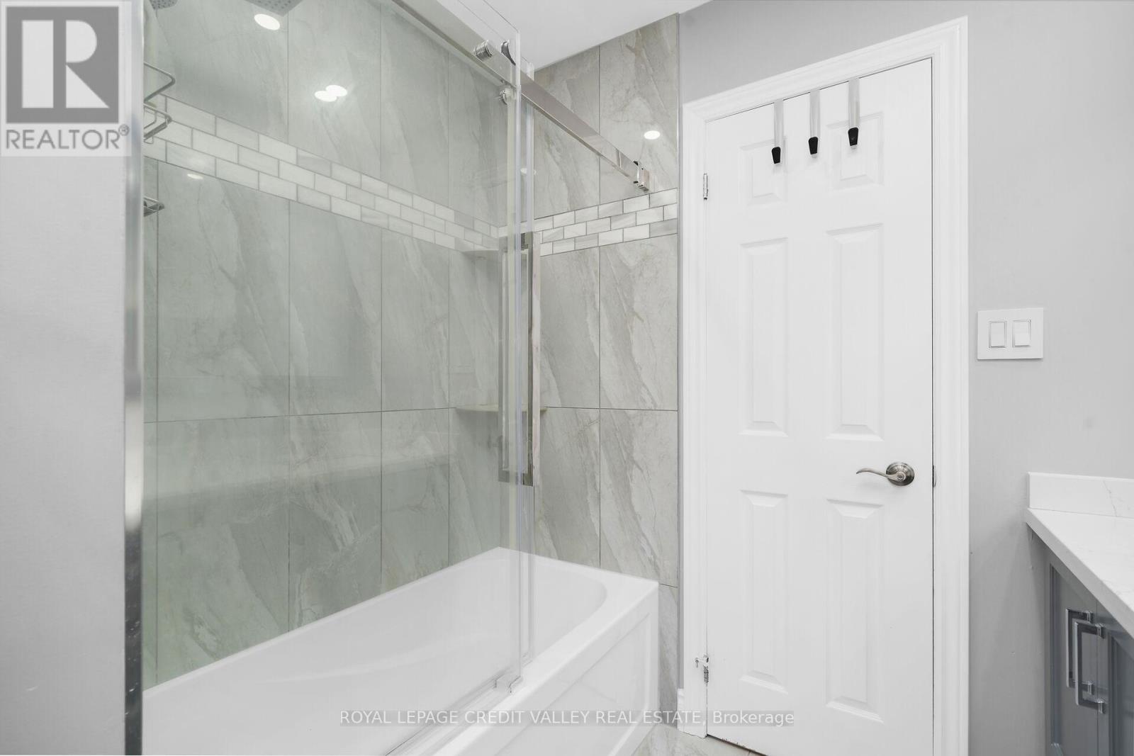 49 Princeton Terrace, Brampton, Ontario  L6S 3S4 - Photo 24 - W13025858