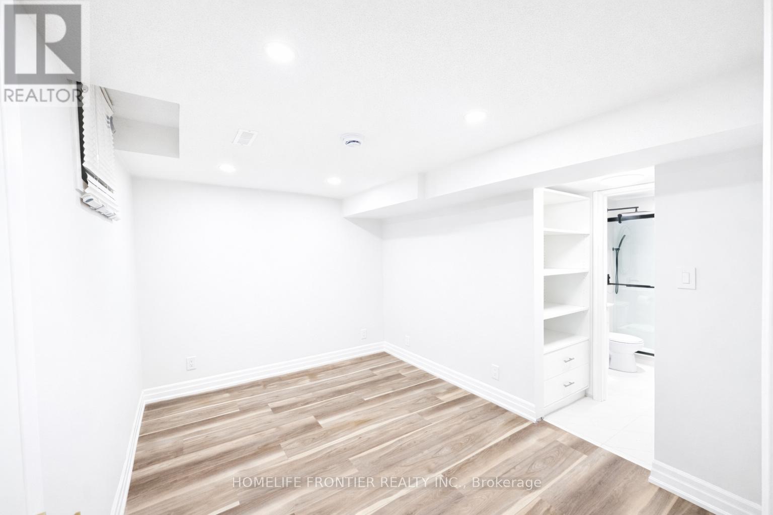 Lower - 4663 Crosswinds Drive, Mississauga, Ontario  L5V 1G6 - Photo 5 - W13025904