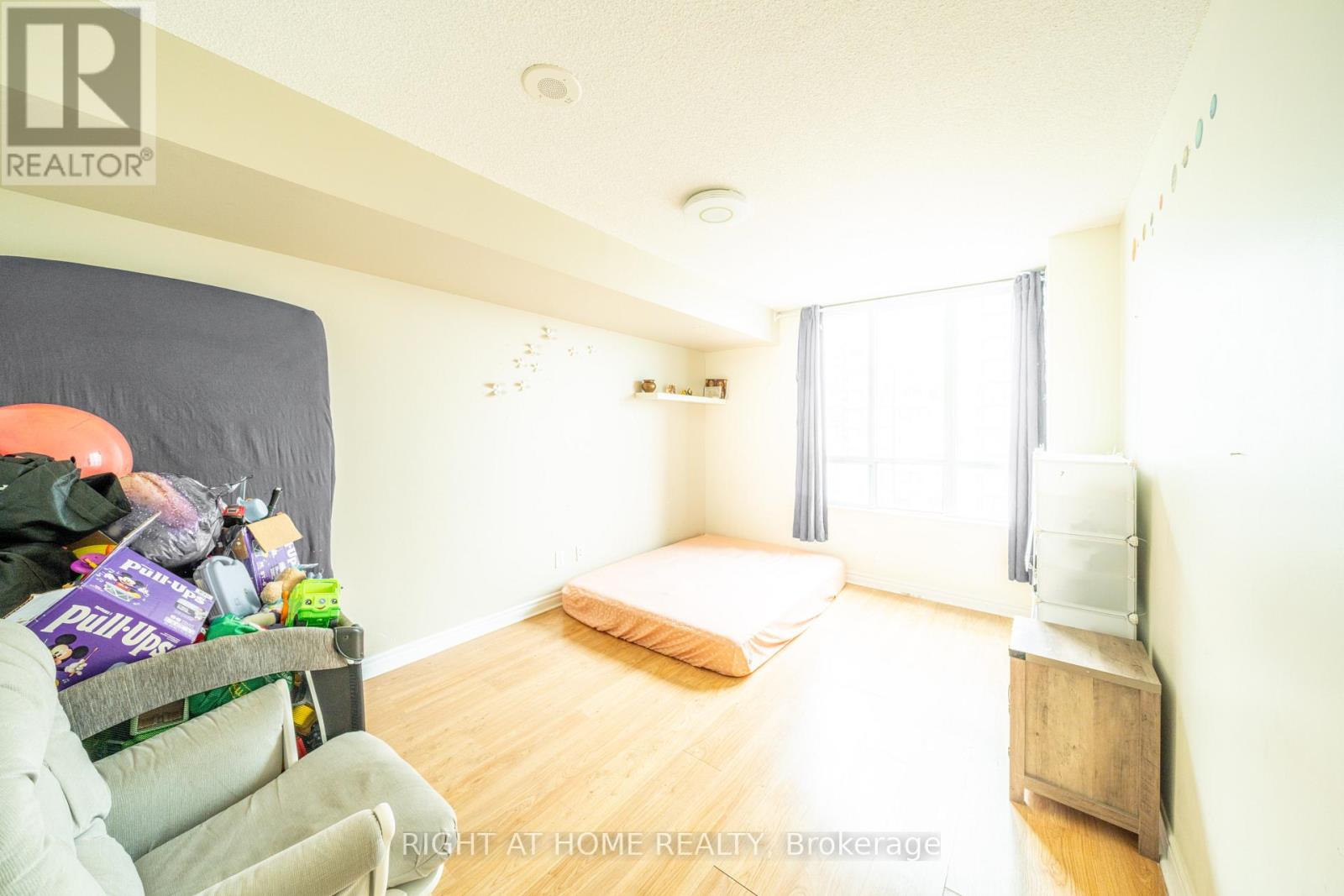 711 - 335 Rathburn Road W, Mississauga, Ontario  L5B 0C8 - Photo 11 - W13025906