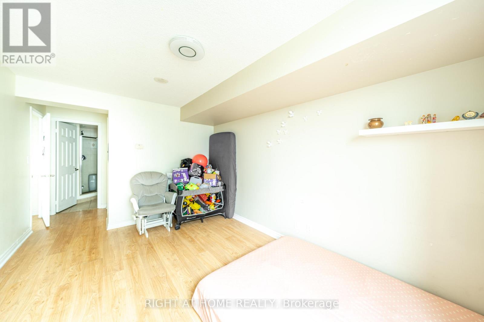 711 - 335 Rathburn Road W, Mississauga, Ontario  L5B 0C8 - Photo 12 - W13025906