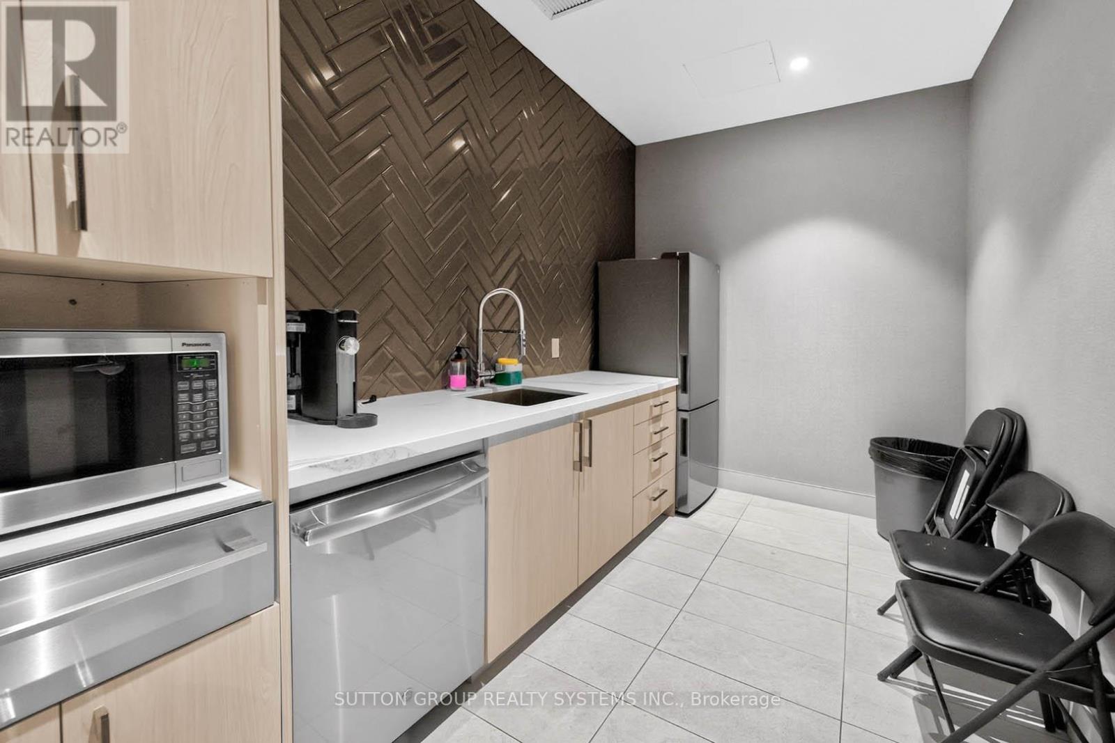 316 - 293 The Kingsway, Toronto, Ontario  M9A 0E8 - Photo 41 - W13025926