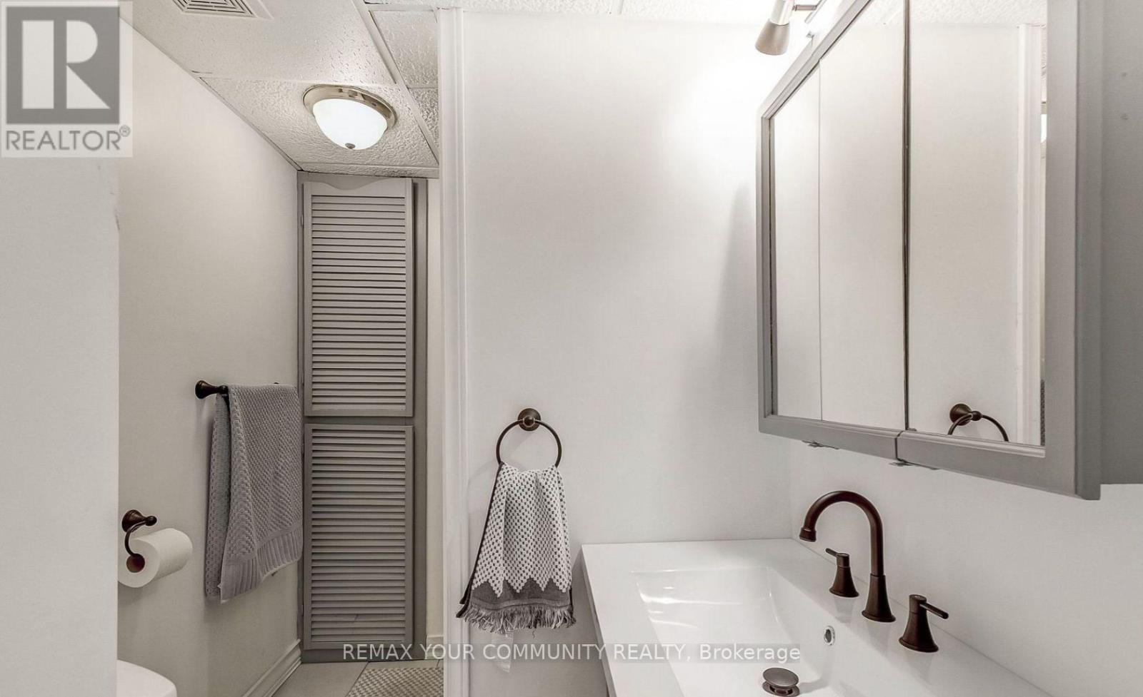 Lower - 2661 Council Ring Road, Mississauga, Ontario  L5L 1S6 - Photo 7 - W13025928