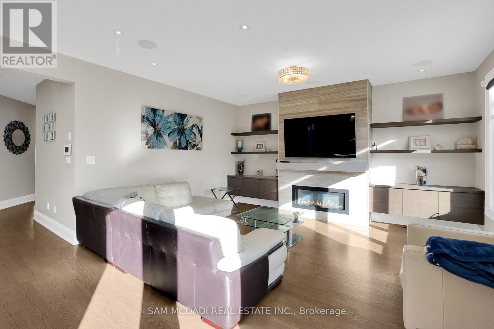 1196 Strathy Avenue, Mississauga, Ontario  L5E 2K6 - Photo 13 - W13025934