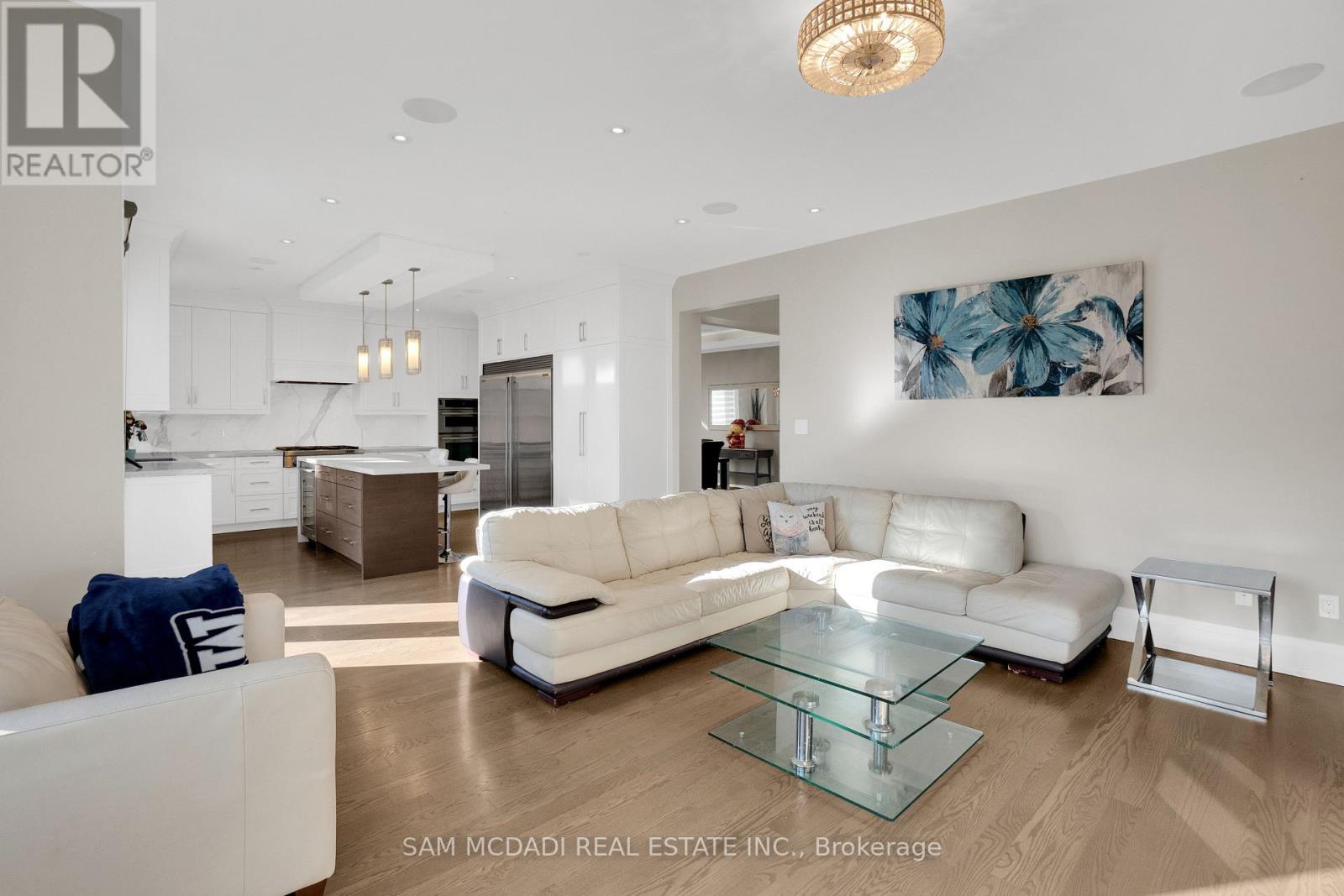 1196 Strathy Avenue, Mississauga, Ontario  L5E 2K6 - Photo 15 - W13025934