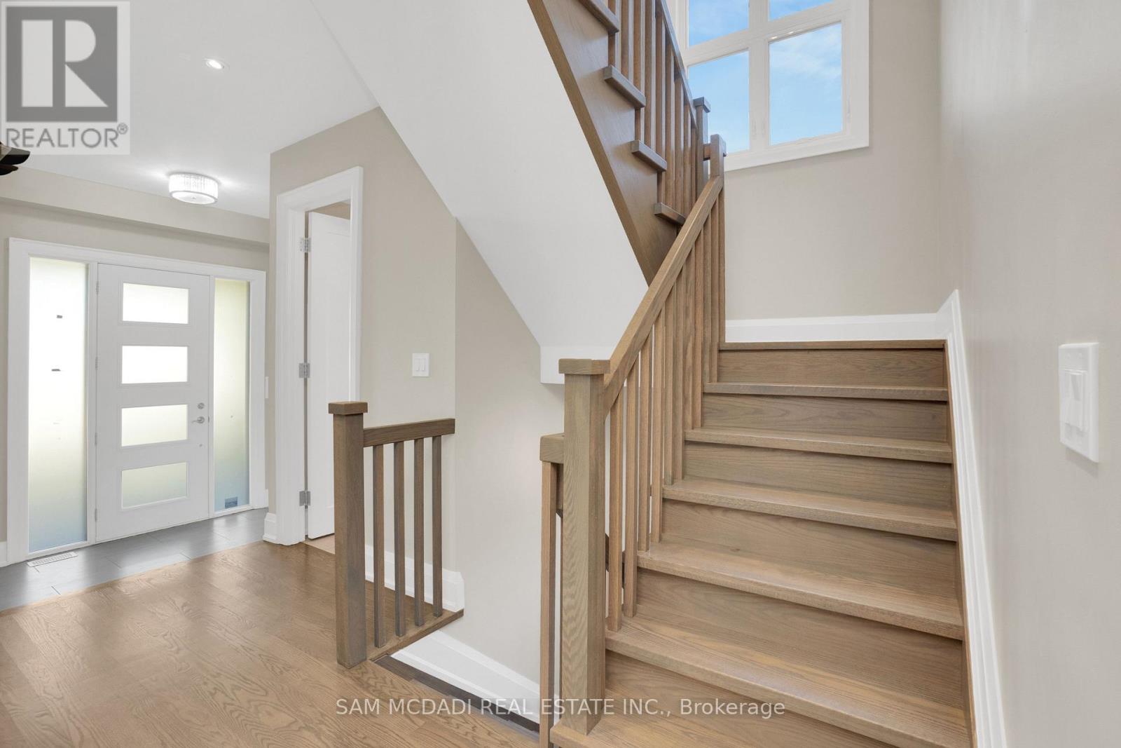 1196 Strathy Avenue, Mississauga, Ontario  L5E 2K6 - Photo 16 - W13025934