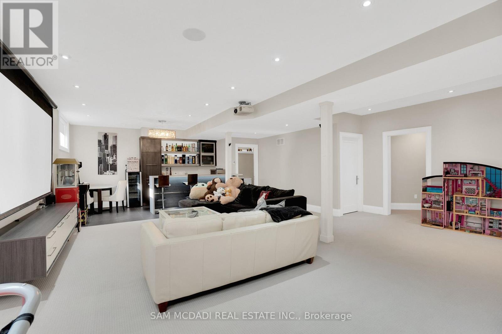 1196 Strathy Avenue, Mississauga, Ontario  L5E 2K6 - Photo 32 - W13025934