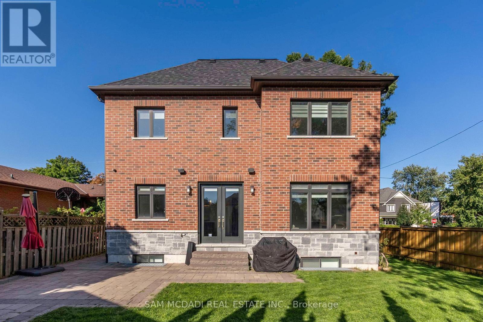 1196 Strathy Avenue, Mississauga, Ontario  L5E 2K6 - Photo 38 - W13025934