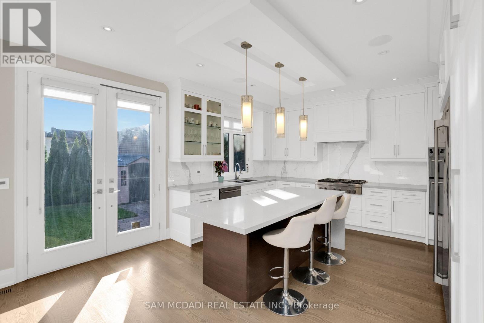 1196 Strathy Avenue, Mississauga, Ontario  L5E 2K6 - Photo 8 - W13025934