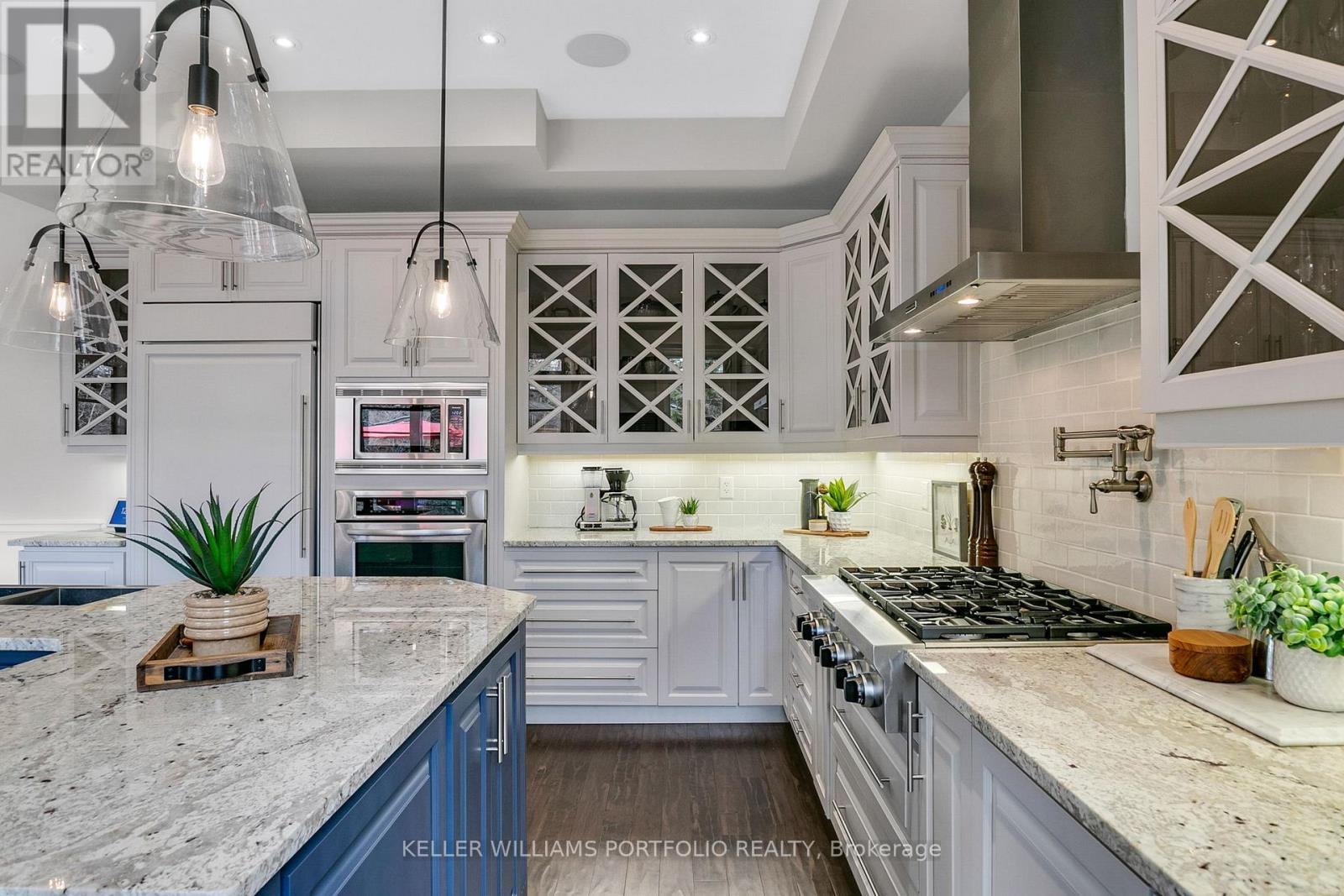 25 Prennan Avenue, Toronto, Ontario  M9B 4B7 - Photo 12 - W13025942