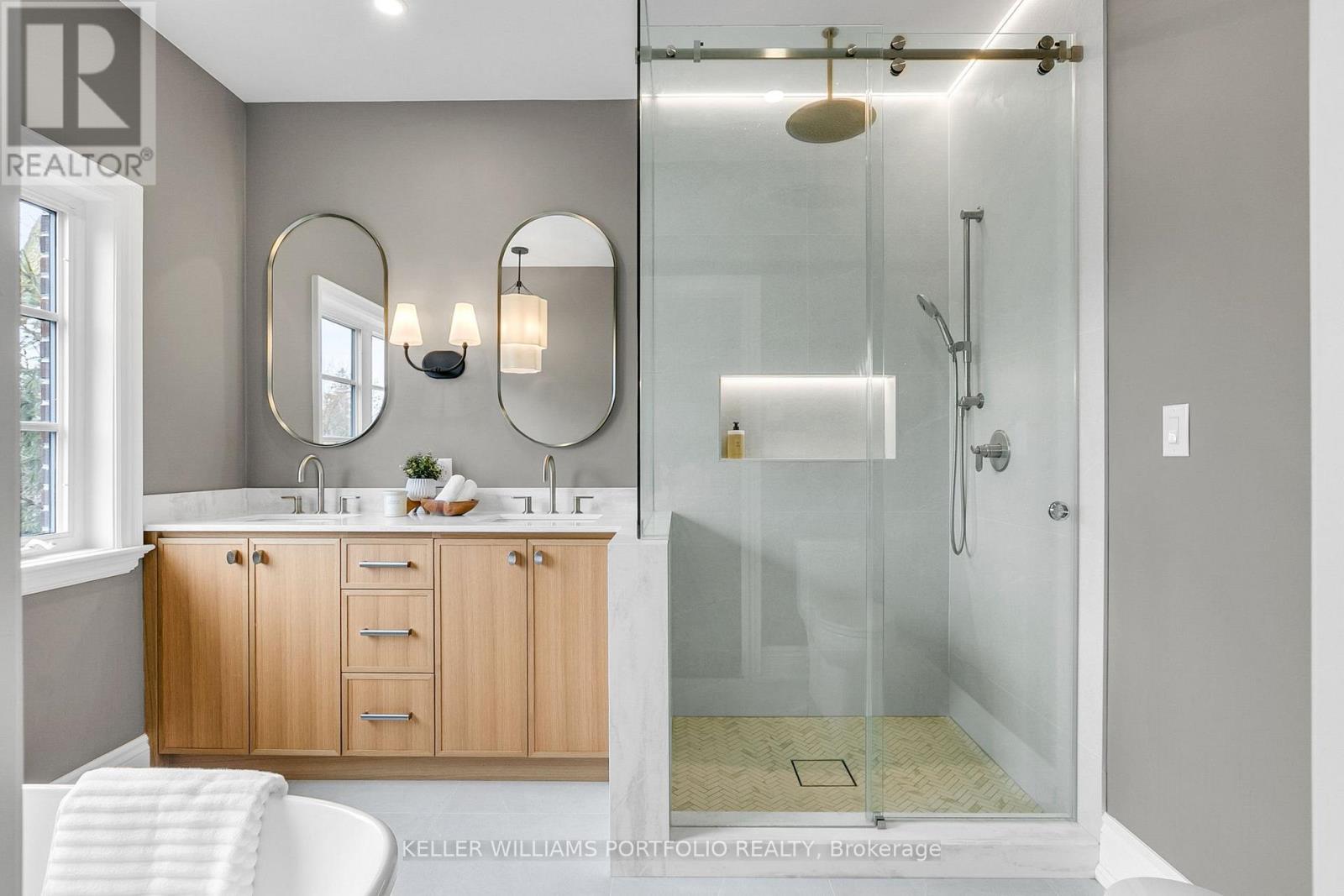 25 Prennan Avenue, Toronto, Ontario  M9B 4B7 - Photo 25 - W13025942