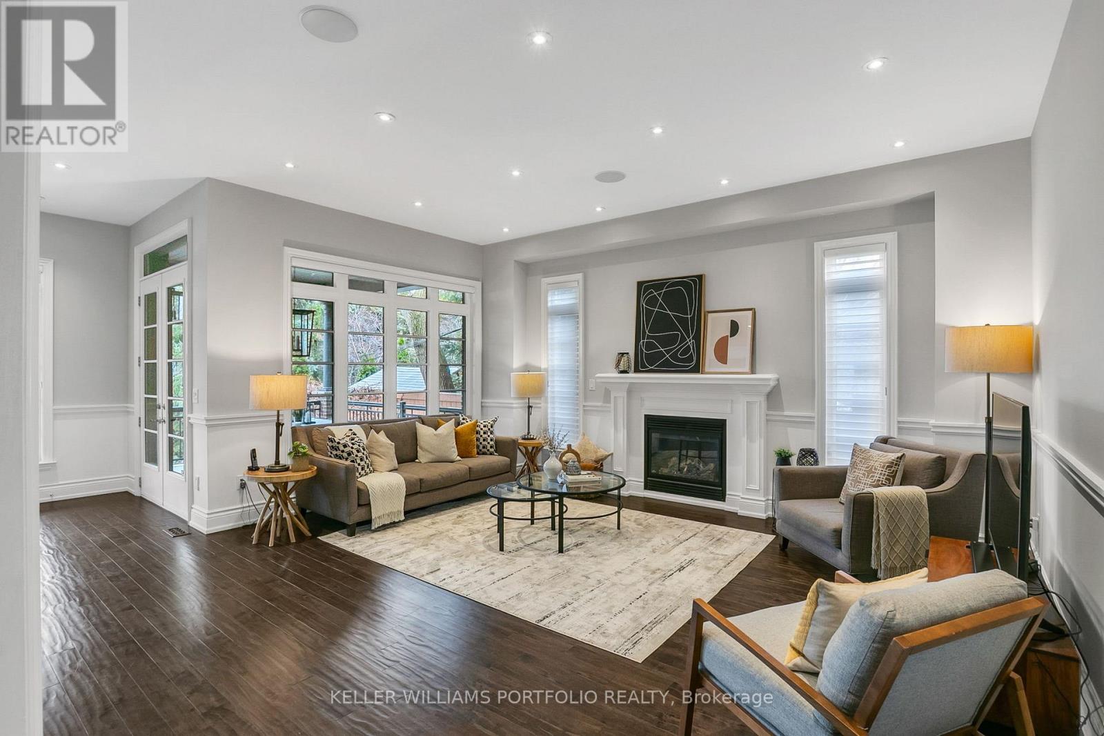 25 Prennan Avenue, Toronto, Ontario  M9B 4B7 - Photo 4 - W13025942