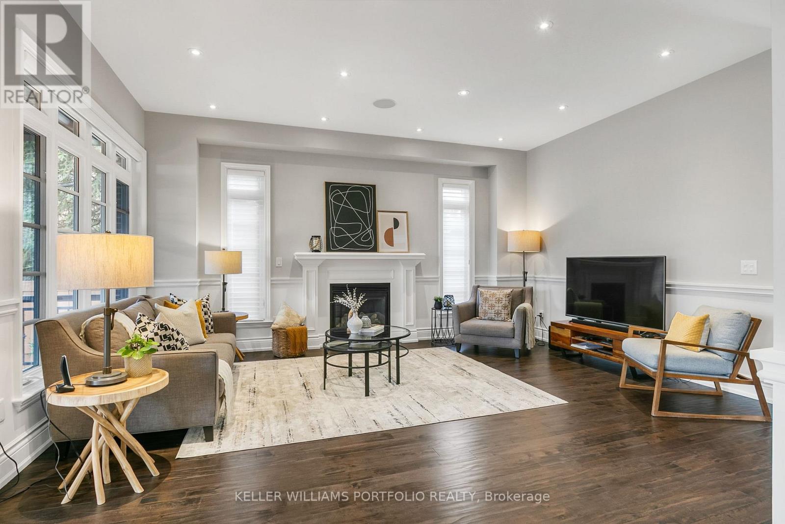 25 Prennan Avenue, Toronto, Ontario  M9B 4B7 - Photo 6 - W13025942