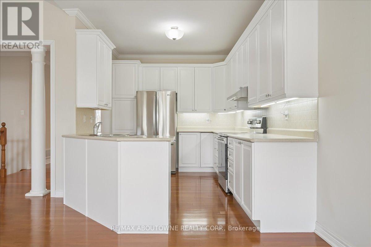 2348 Tesla Crescent, Oakville, Ontario  L6H 7T5 - Photo 19 - W13025960