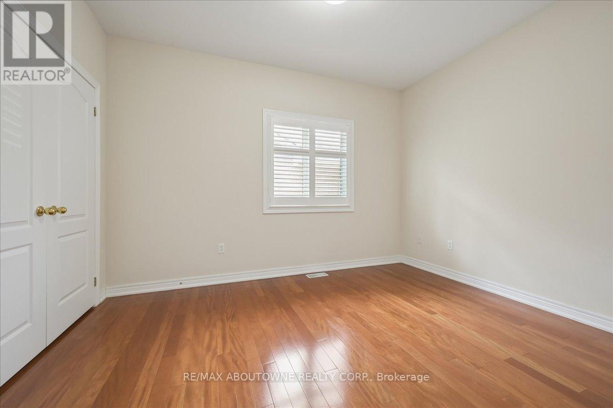 2348 Tesla Crescent, Oakville, Ontario  L6H 7T5 - Photo 30 - W13025960