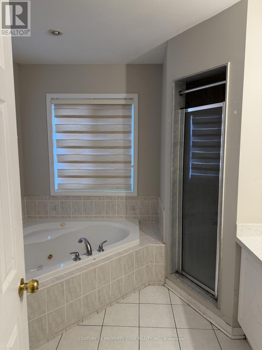 77 Maddybeth Crescent, Brampton, Ontario  L6Y 5R6 - Photo 5 - W13025978