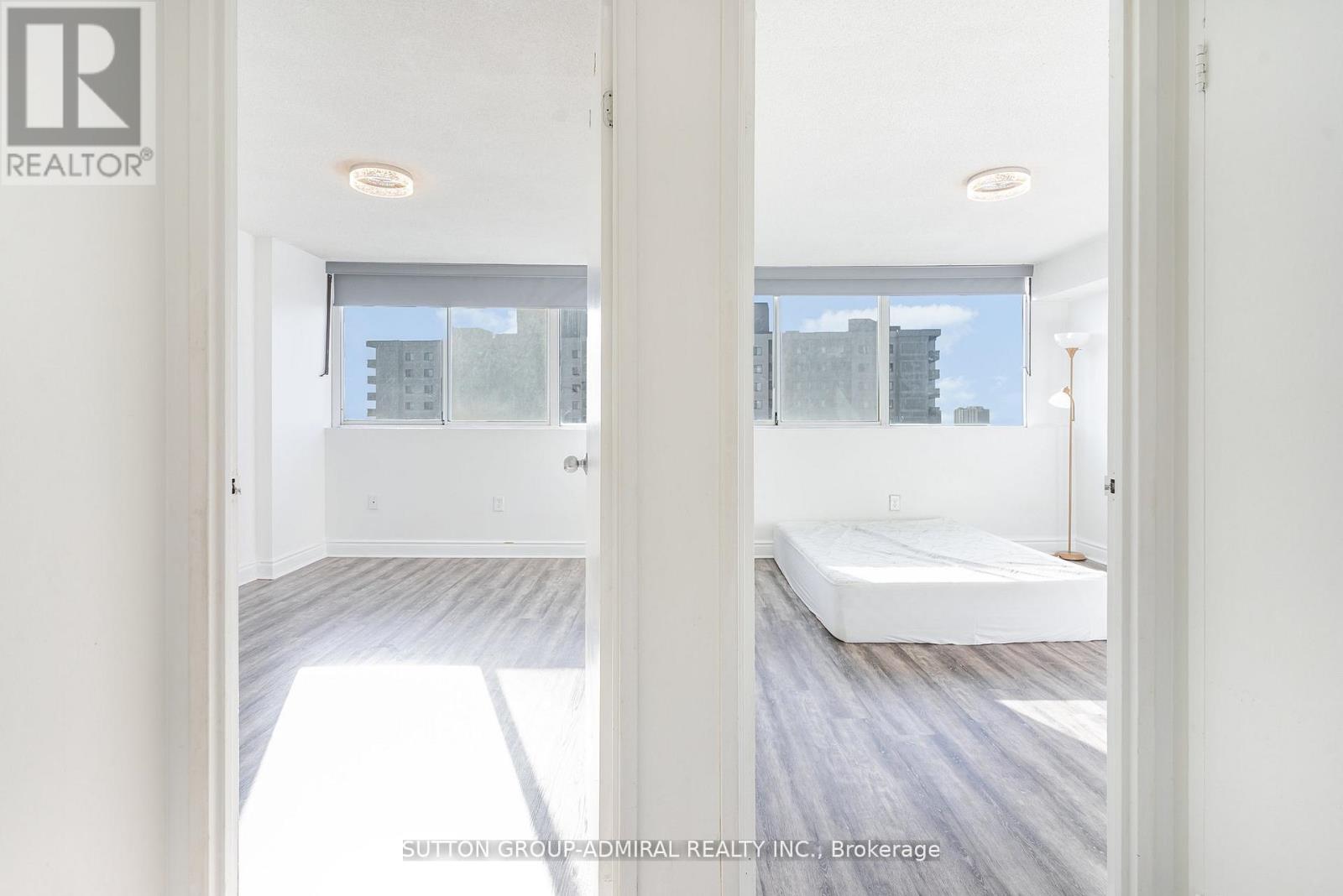 1611 - 3590 Kaneff Crescent, Mississauga, Ontario  L5A 3X3 - Photo 5 - W13025980