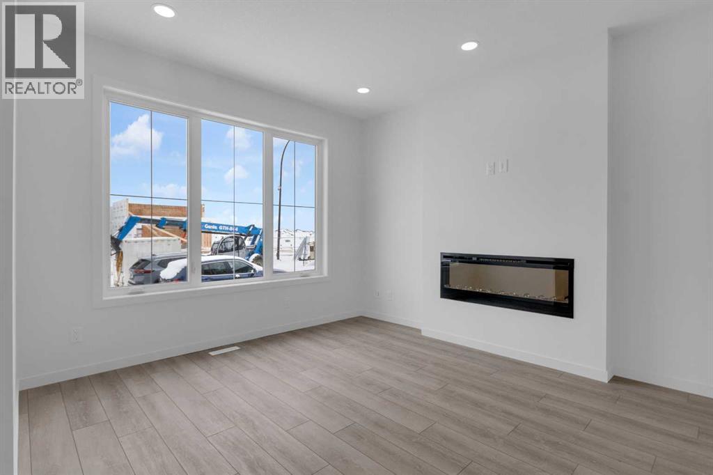 26 Setonvista Grove Se, Calgary, Alberta  T3M 4H8 - Photo 2 - A2298056