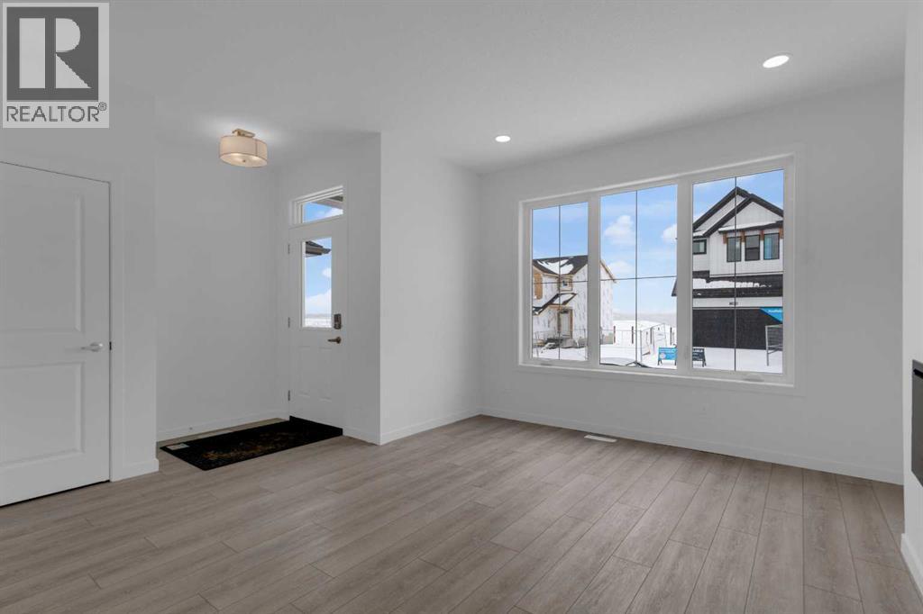 26 Setonvista Grove Se, Calgary, Alberta  T3M 4H8 - Photo 3 - A2298056