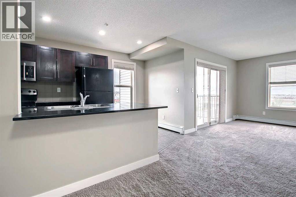 301, 355 Taralake Way Ne, Calgary, Alberta  T3J 0M3 - Photo 11 - A2301037